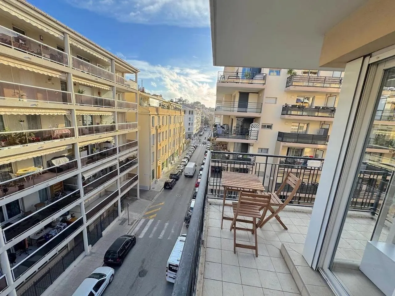 Calme Et Ensoleille Balcon Quartier Port ニース 0*,  フランス